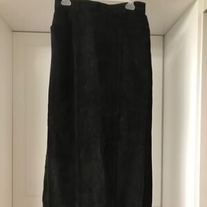 Genuine Vintage Parallel Couture Black Suede Women’s Pencil Skirt Size 7/8 W29”